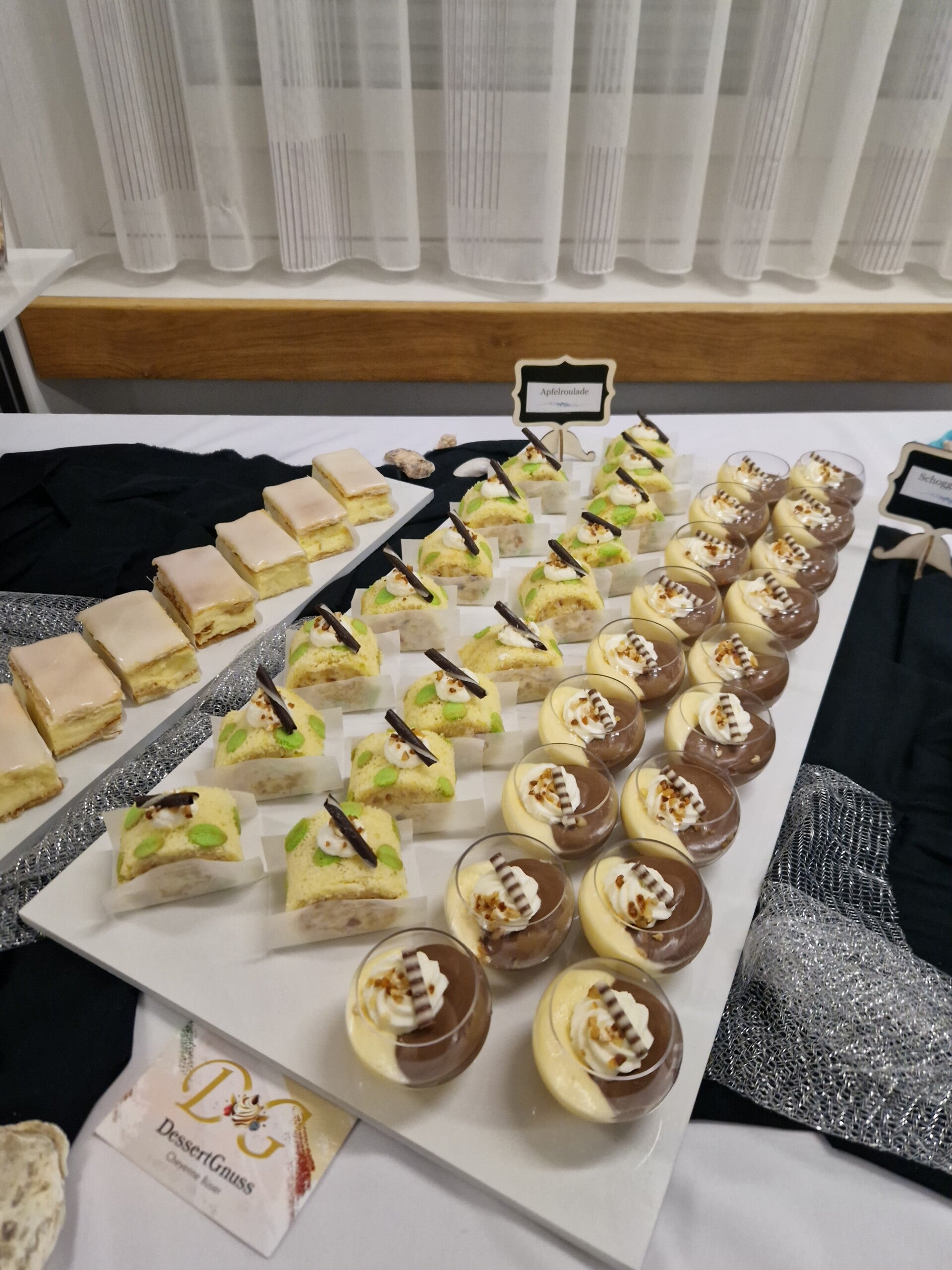 Cremeschnitten, Schokoladenmousse, Apfelrouladen